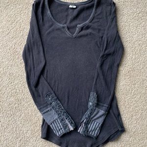 long sleeve black/grey shirt